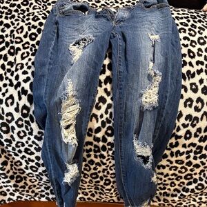 KanCan Distressed Boyfriend Jeans in Blue